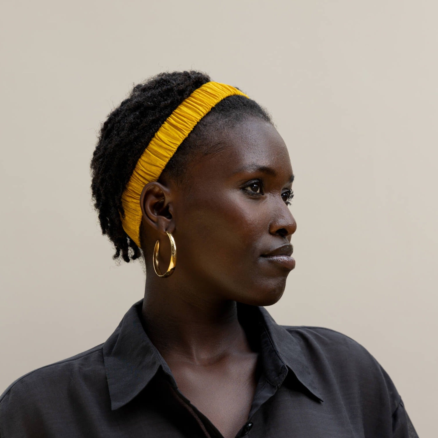 Ghezo Yellow-Gold Silk Ruched Headband | Fanm Djanm