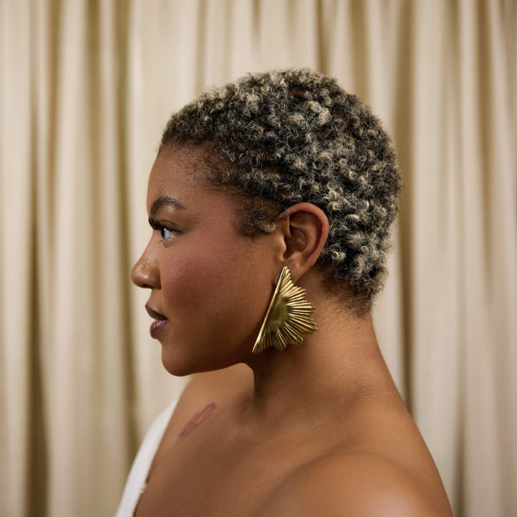4 Effortless Headwrap Styles for Bald and Short-Haired Women