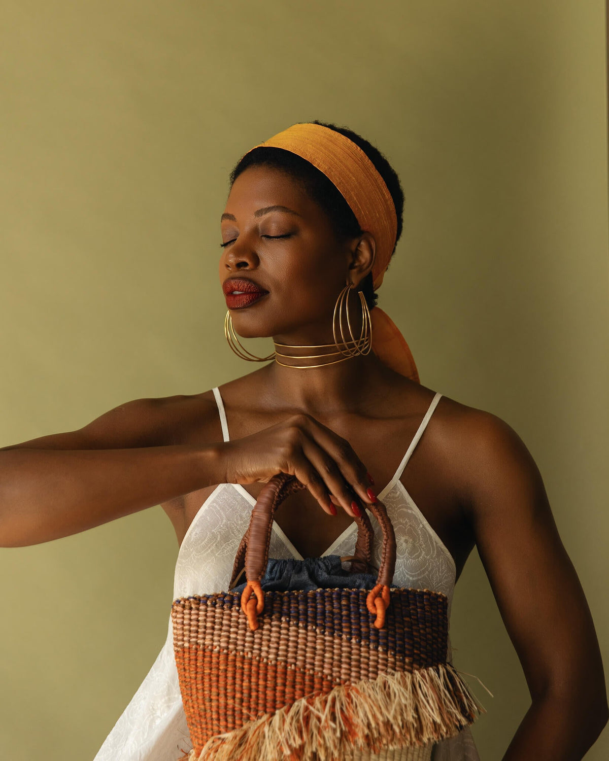 Beach Essentials: Kaftans, Bucket Hats & Tote Bags